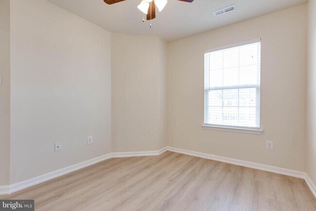 Building Photo - 1919 Beckman Ter