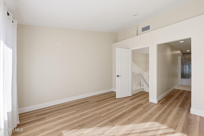 Building Photo - 4822 Parma Dr