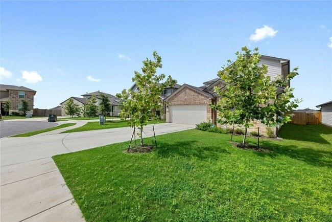 Building Photo - 314 Apache Plum Dr