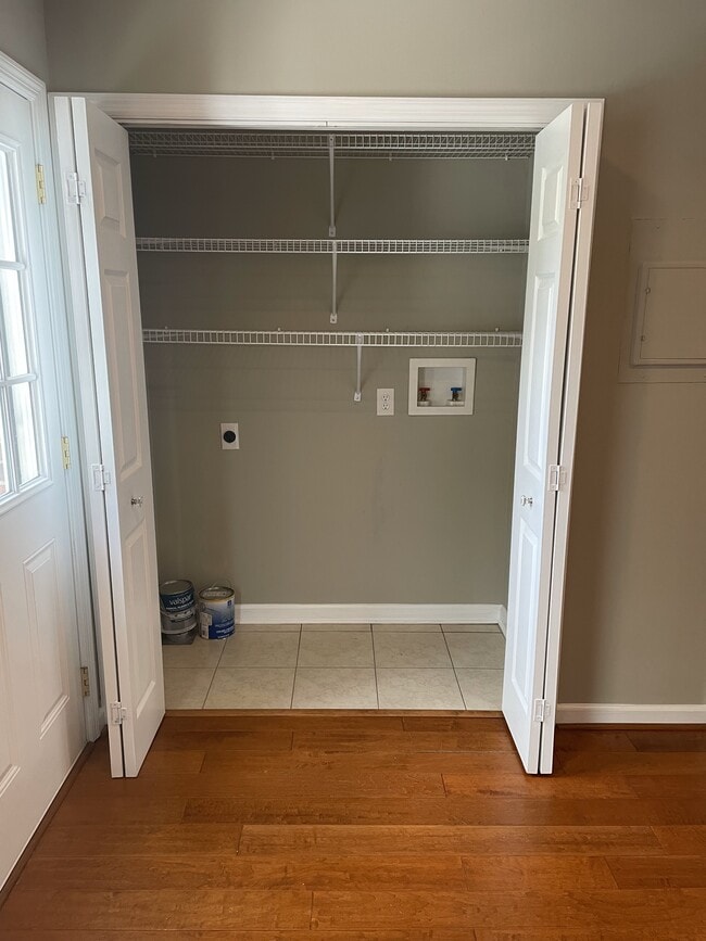 Washer / Dryer Hookups off the kitchen - 724 Due West Ave N