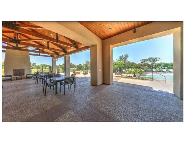 Building Photo - 212 Comet Pointe Dr