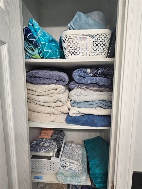 Building Photo - 2 Karena Dr