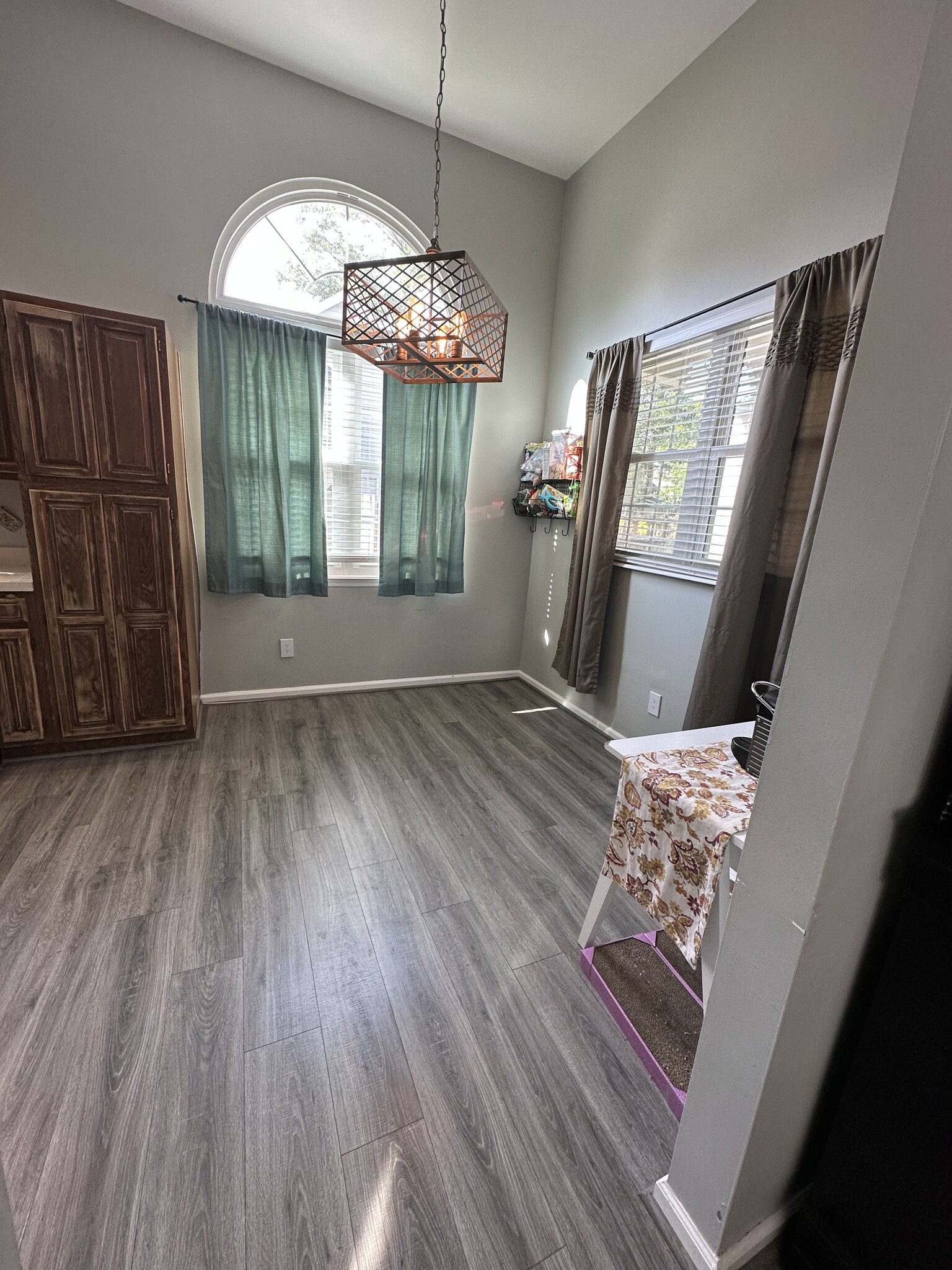 2nd Dining Area - 121 Candleberry Cir