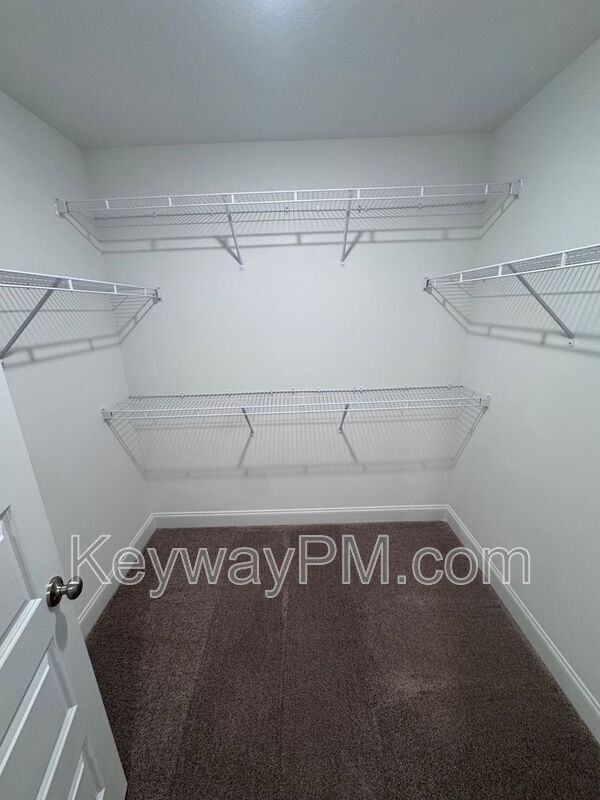 Building Photo - 587 Yuma Ln