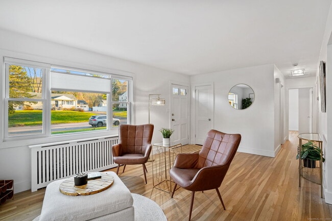 Building Photo - 132 Toll House Ln