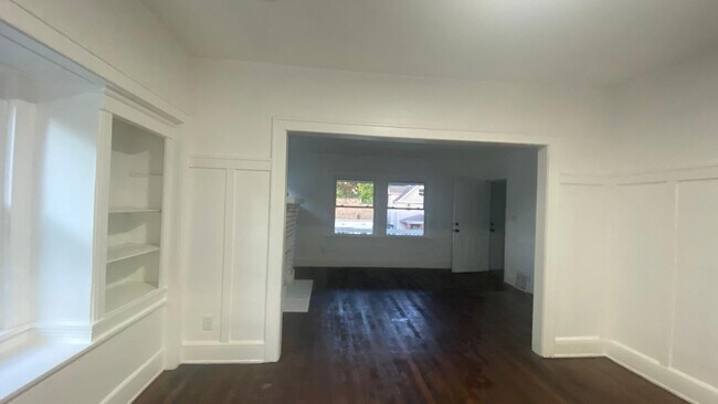 Building Photo - 4236 E 131st St