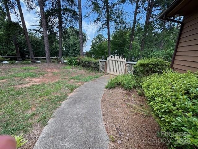 Building Photo - 117 Teakwood Ln