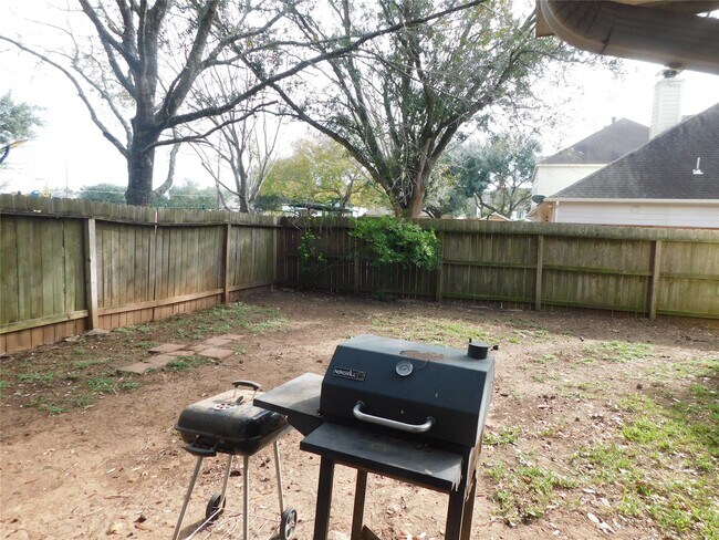 Building Photo - 2511 Branch View Ln