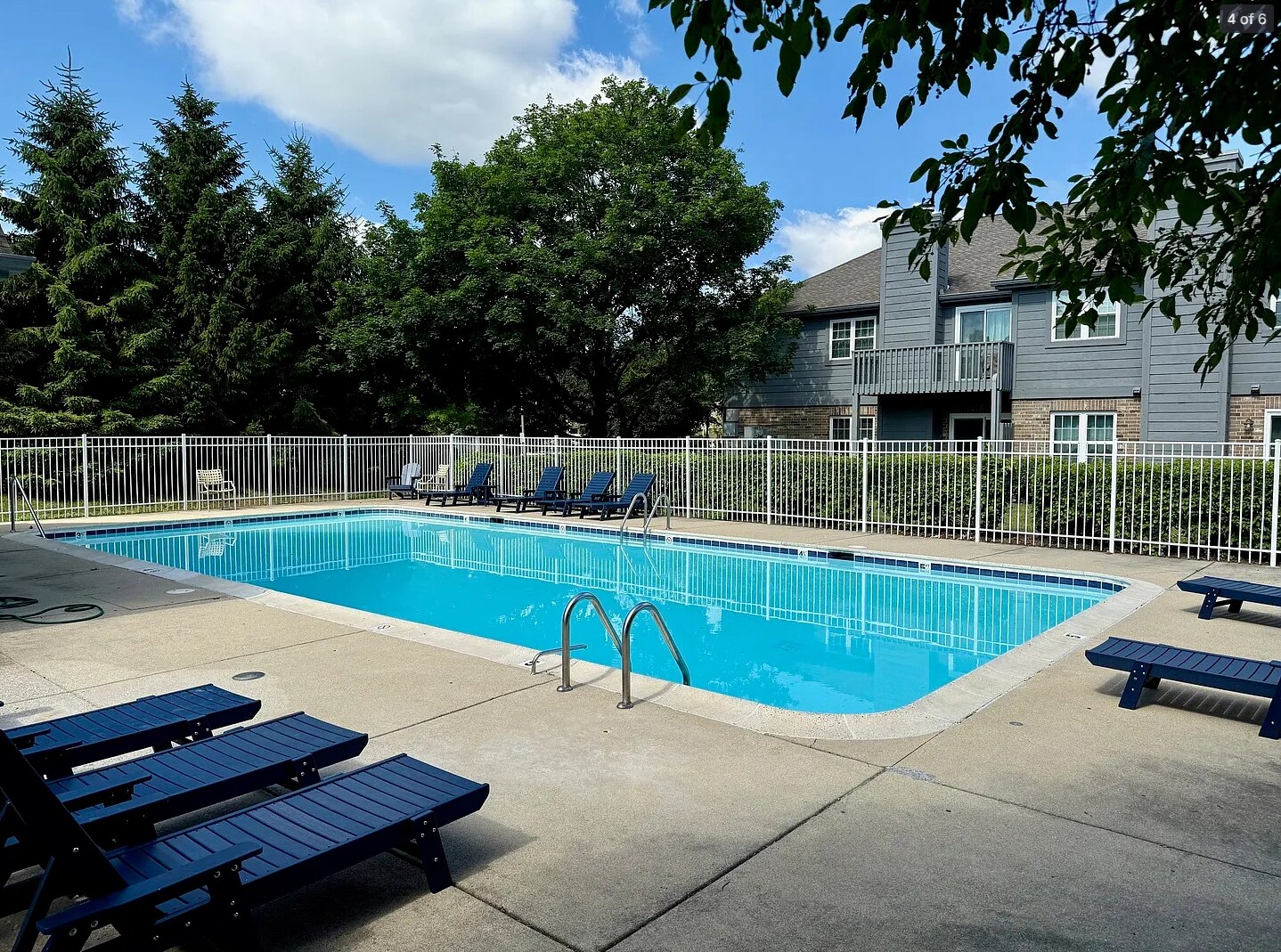 Building Photo - 11 Foxcroft Rd