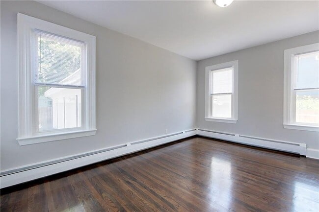 Building Photo - 41 Almy St