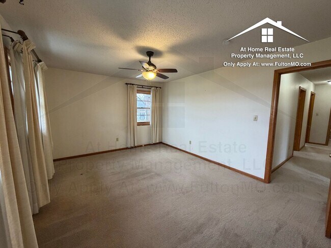 Building Photo - 1803 N School Blvd