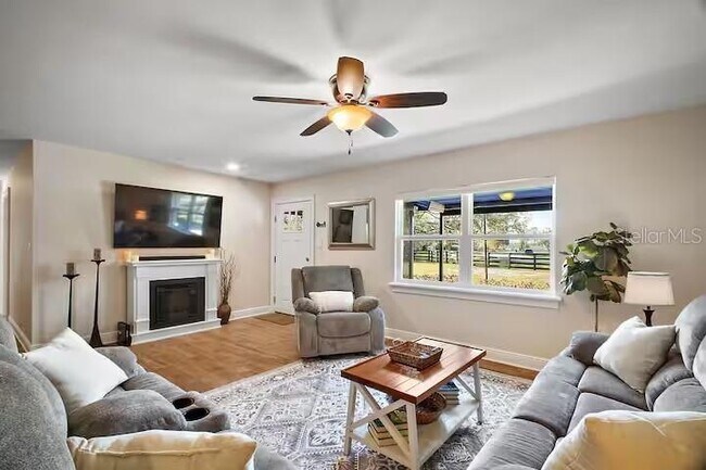 Building Photo - 33736 E Lake Joanna Dr