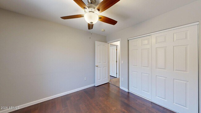 Building Photo - 451 W Mountain Sage Dr