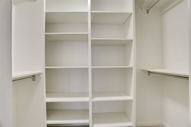 Building Photo - 2001 Holcombe Blvd