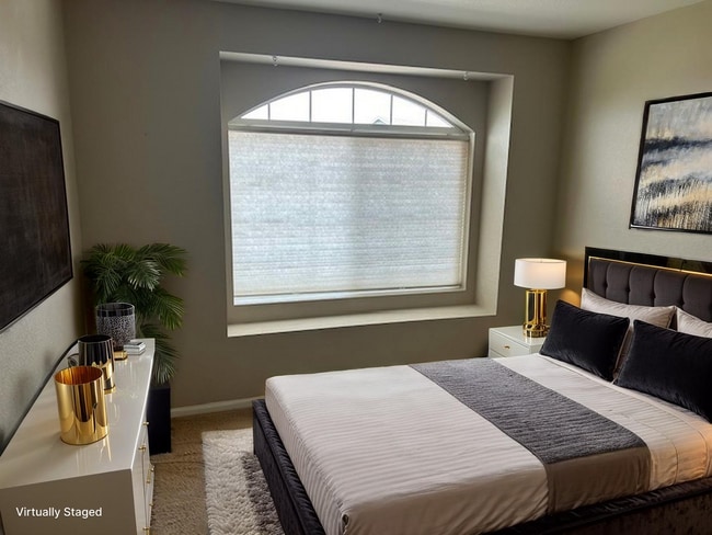 Building Photo - Stunning House in the highly sought-after ...