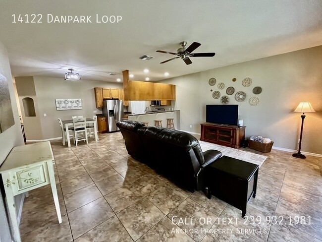 Building Photo - 14122 Danpark Loop