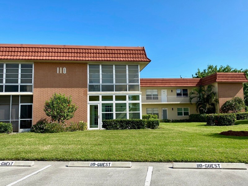 Building Photo - 110 Spring Lake Ct