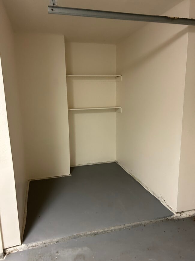 Building Photo - 67 Voda Ct