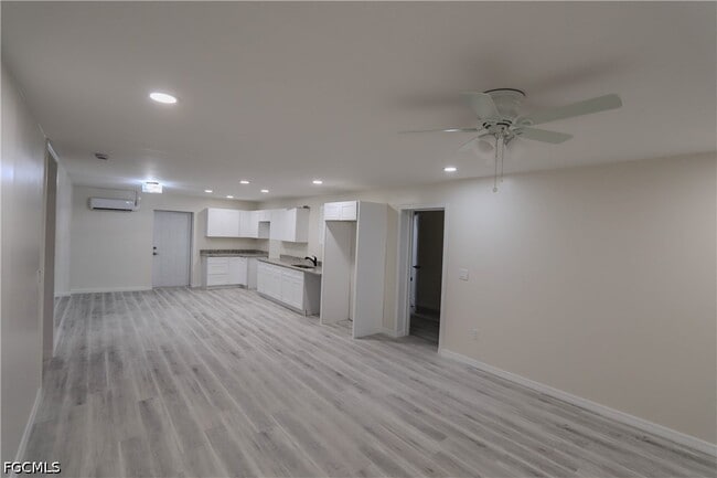 Building Photo - 2222 Unity Ave