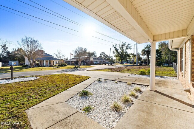 Building Photo - 1006 Tennessee Ave