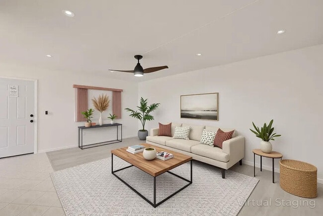 Building Photo - 394 Normandy Ln