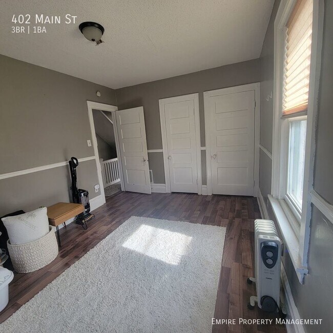 Building Photo - 3 Bedroom / 1 bathroom Home in Hellertown!!