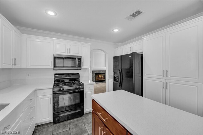 Building Photo - 8915 Sandy Slate Way