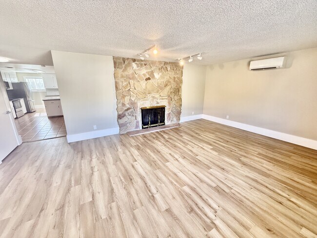 Building Photo - 3490 S Pk Mdws Cir