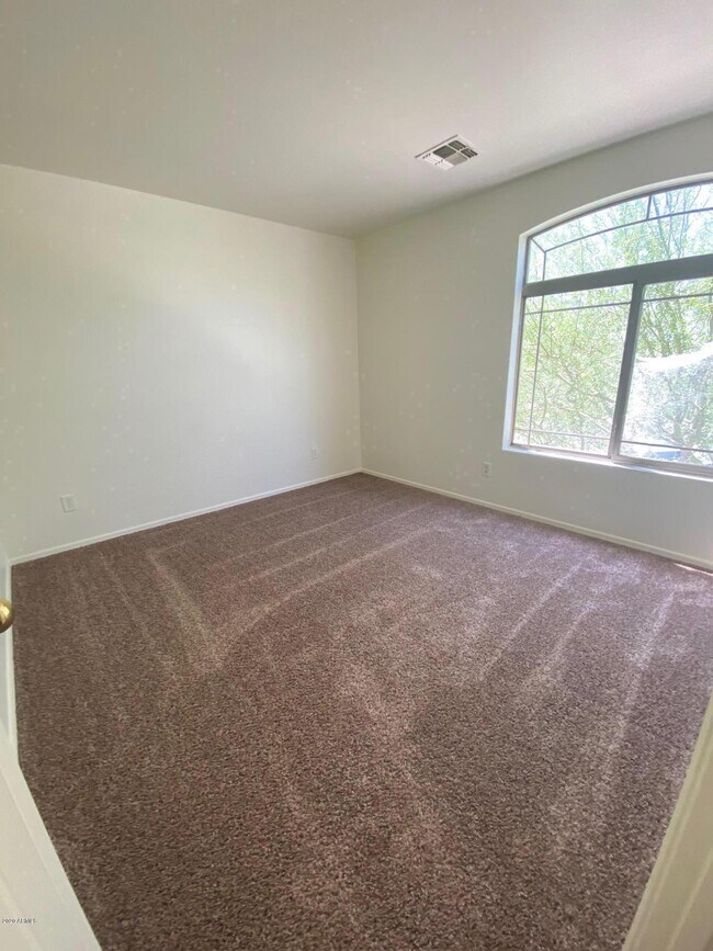Building Photo - 12360 W Heatherbrae Dr