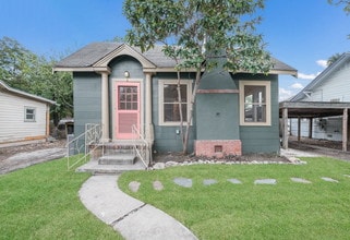 Building Photo - 6 French Ct