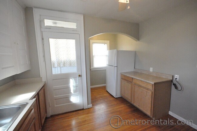 Building Photo - 63-65 E Como Avenue