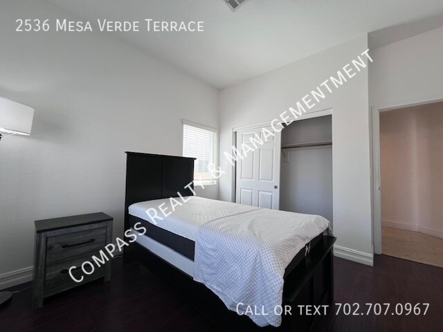 Building Photo - 2536 Mesa Verde Terrace