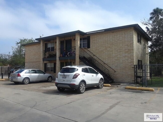 Building Photo - 1724 W Elizabeth St