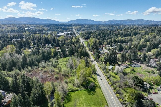 Building Photo - 4Bd/2.5Ba Sammamish Home