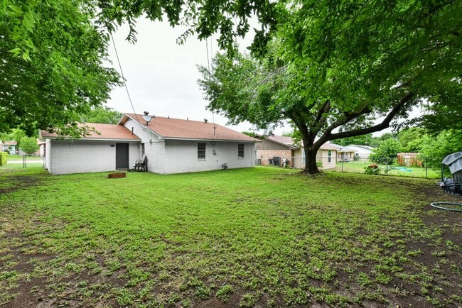 Building Photo - 1602 Missouri Ave