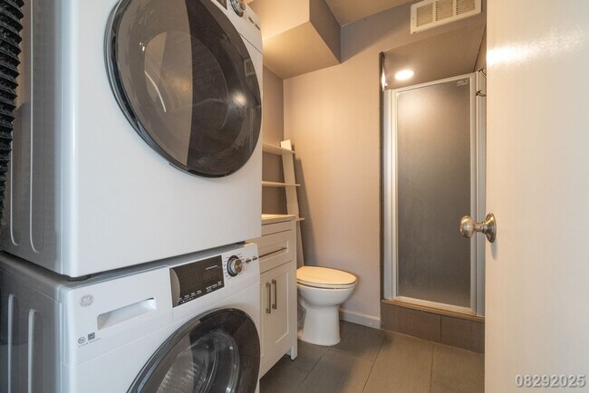 Building Photo - $2750.00 | 2bd/1ba Condominium in The Cons...