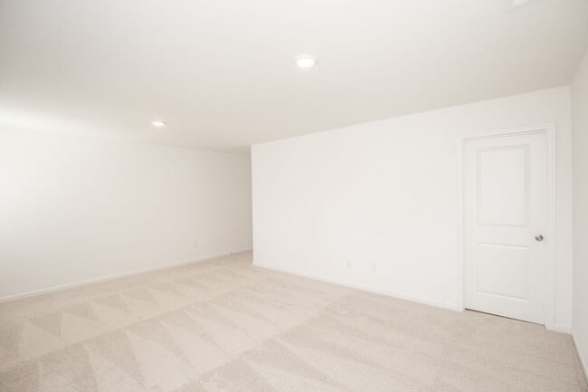 Building Photo - 101 Goshawk St