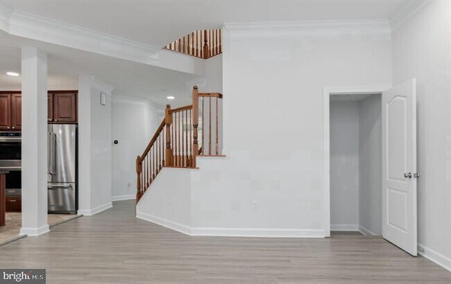 Building Photo - 16380 Rusty Rudder Dr