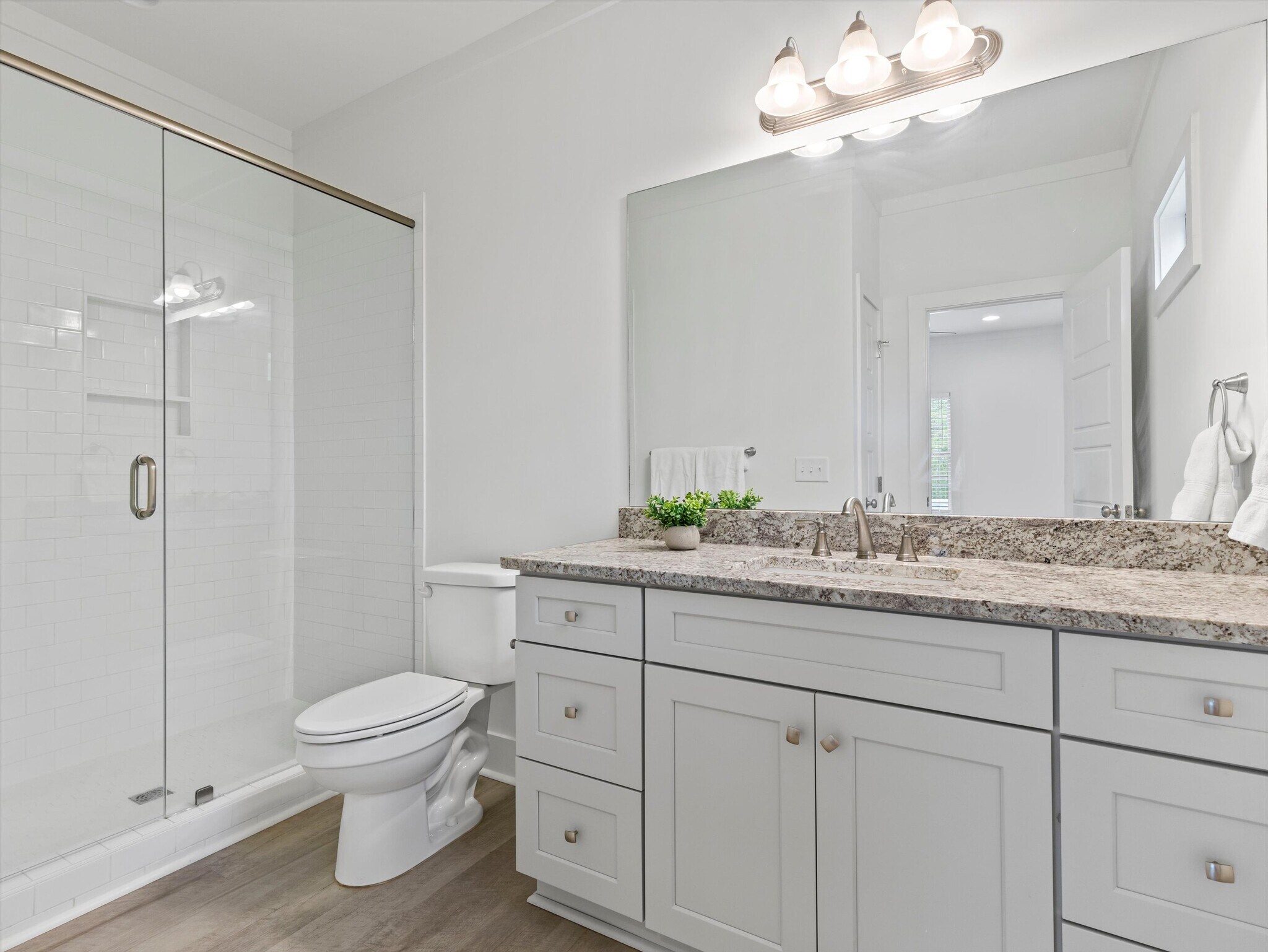 Building Photo - 127 Camp Cir