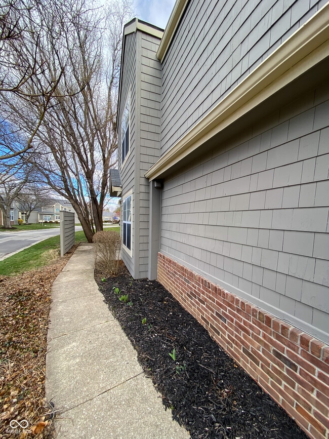 Building Photo - 9467 Wimbledon Ct