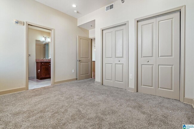 Building Photo - 2024 2nd Ave N