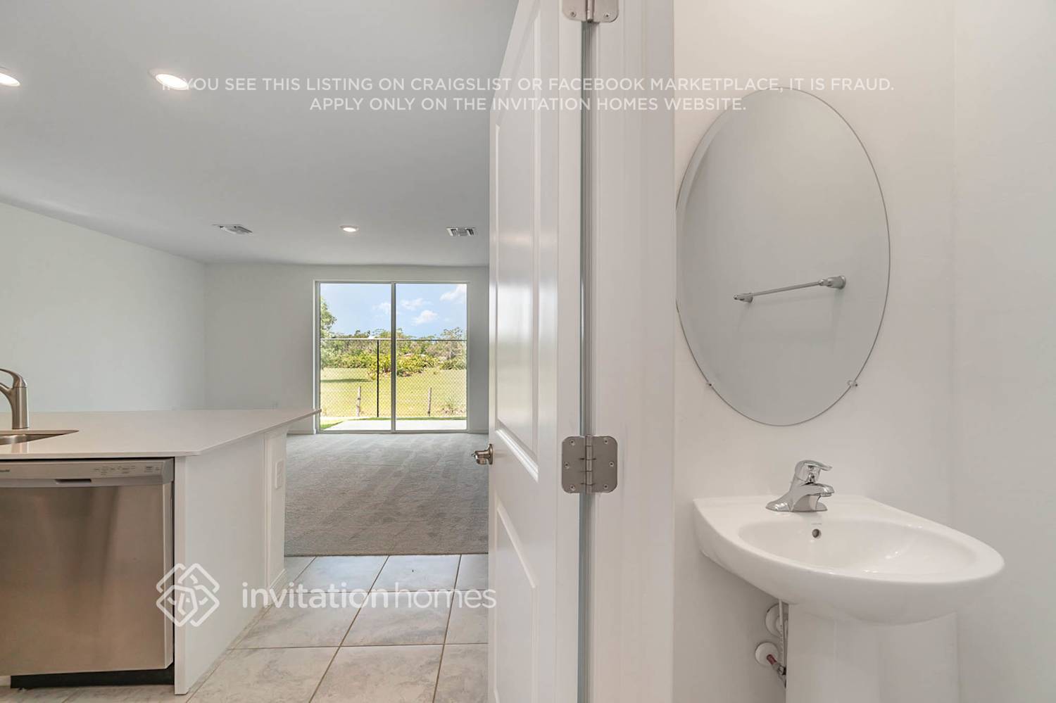 Building Photo - 7161 Greenwood Park Cir
