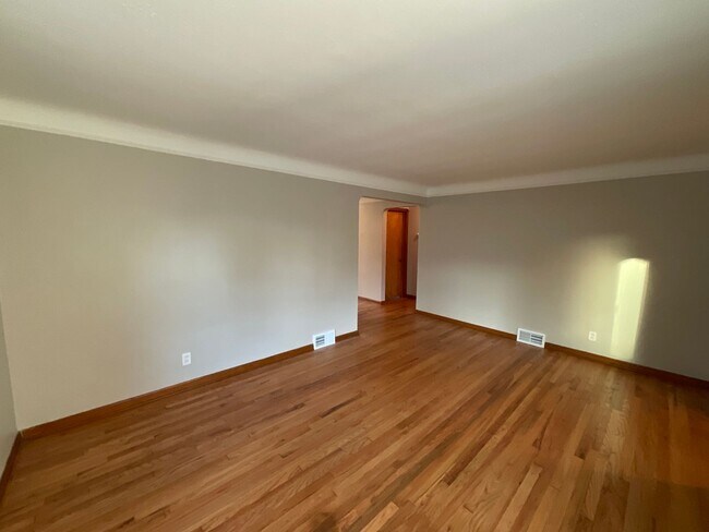 Building Photo - 5418 Charles Ave