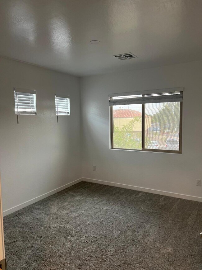 Building Photo - 6036 W Camino San Xavier
