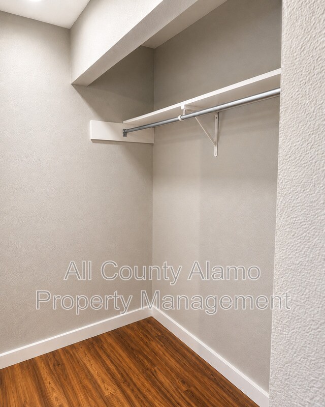 Building Photo - 429 Zachry Dr