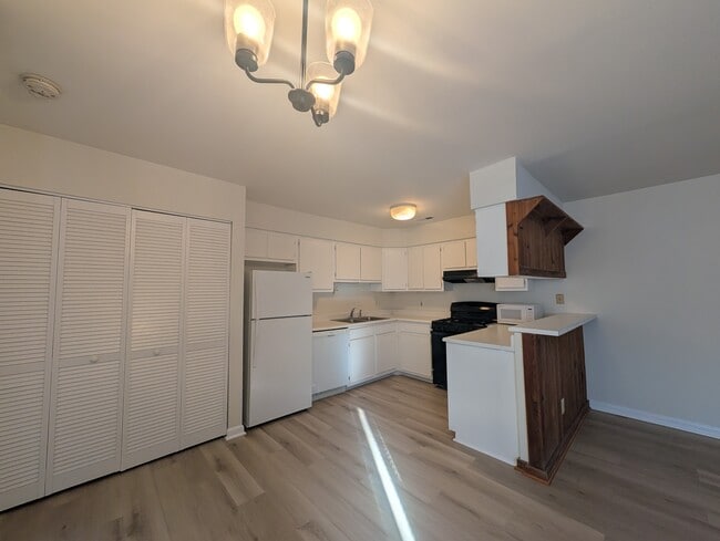 Building Photo - 386 Summerwalk Cir
