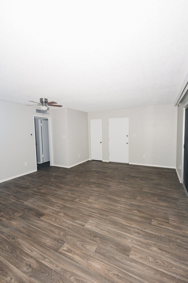 Building Photo - 5757 College Ave