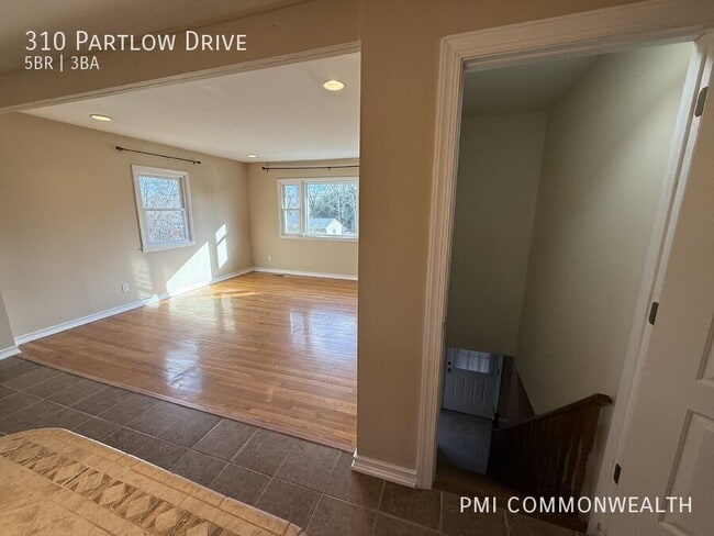 Building Photo - 310 Partlow Dr