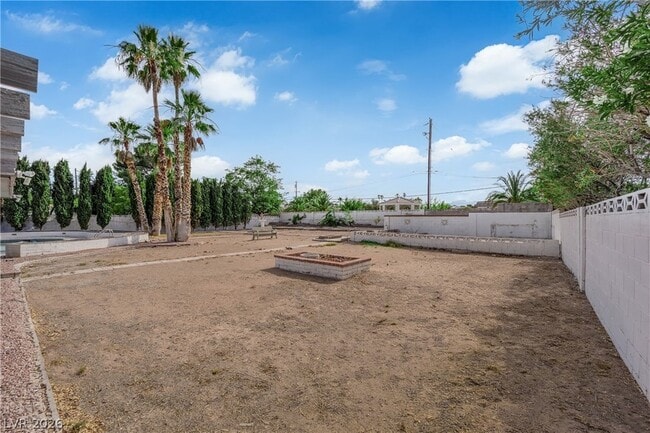 Building Photo - 2845 Rosanna St