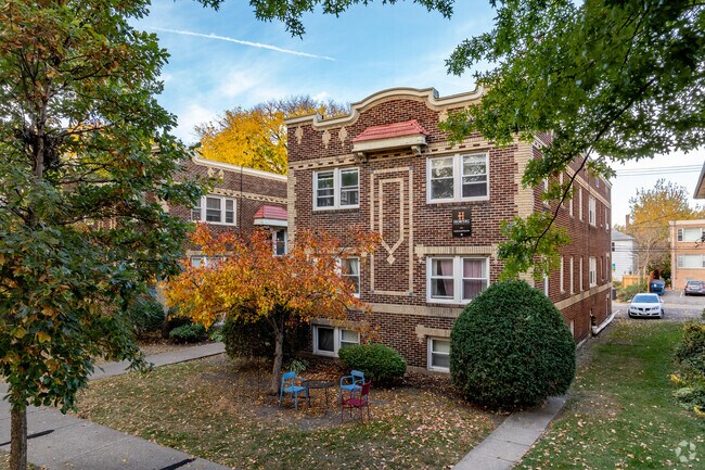 Exterior - 3528 Pleasant